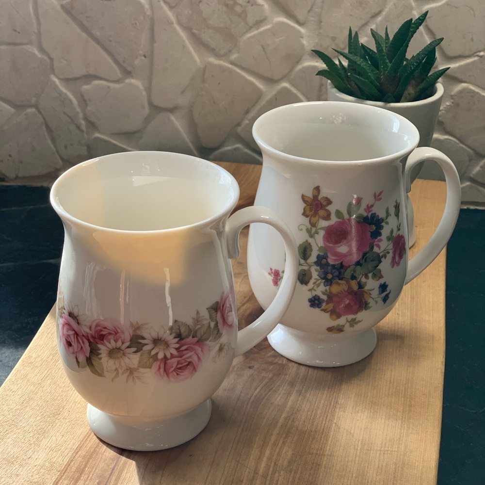 ROYAL OAK | Set of 2 | Vintage Floral Mugs